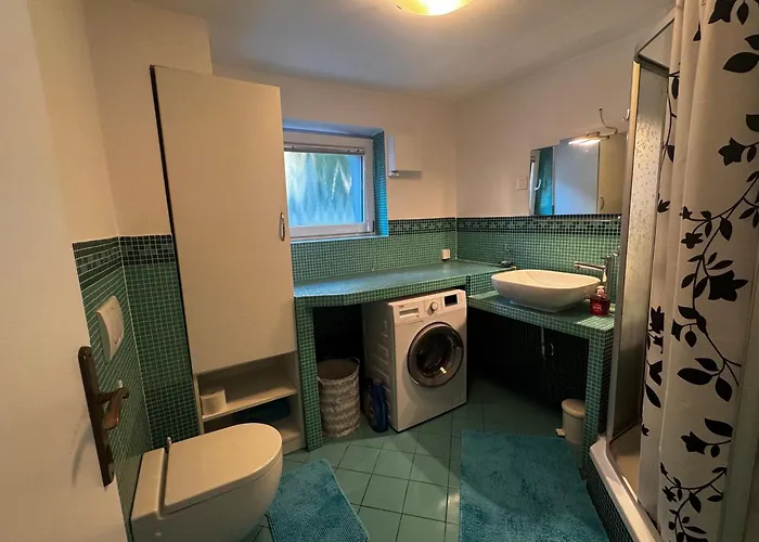 Garden - Free Parking